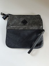 Simply Vera Wang Wristlet / Clutch