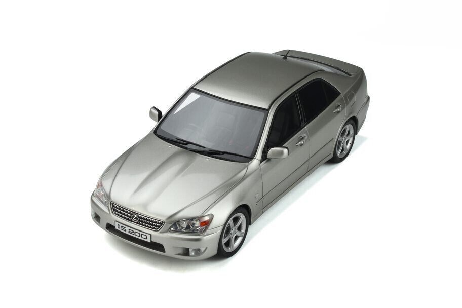 上品なファッション 10) (XE 1998 IS200 Lexus 1/18 Millennium Model Resin Silver 乗用車