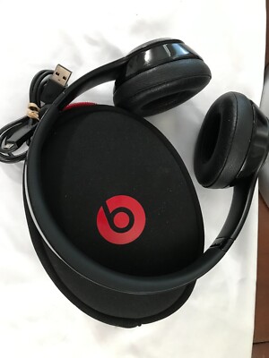 Beats by Dr. Dre Beats Solo3 Wireless   ***EXCELLENT CONDITION IN CASE***