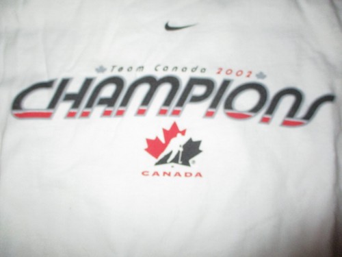 White 2002 TEAM CANADA Mens Hockey Gold Medal T Shirt XL Nike