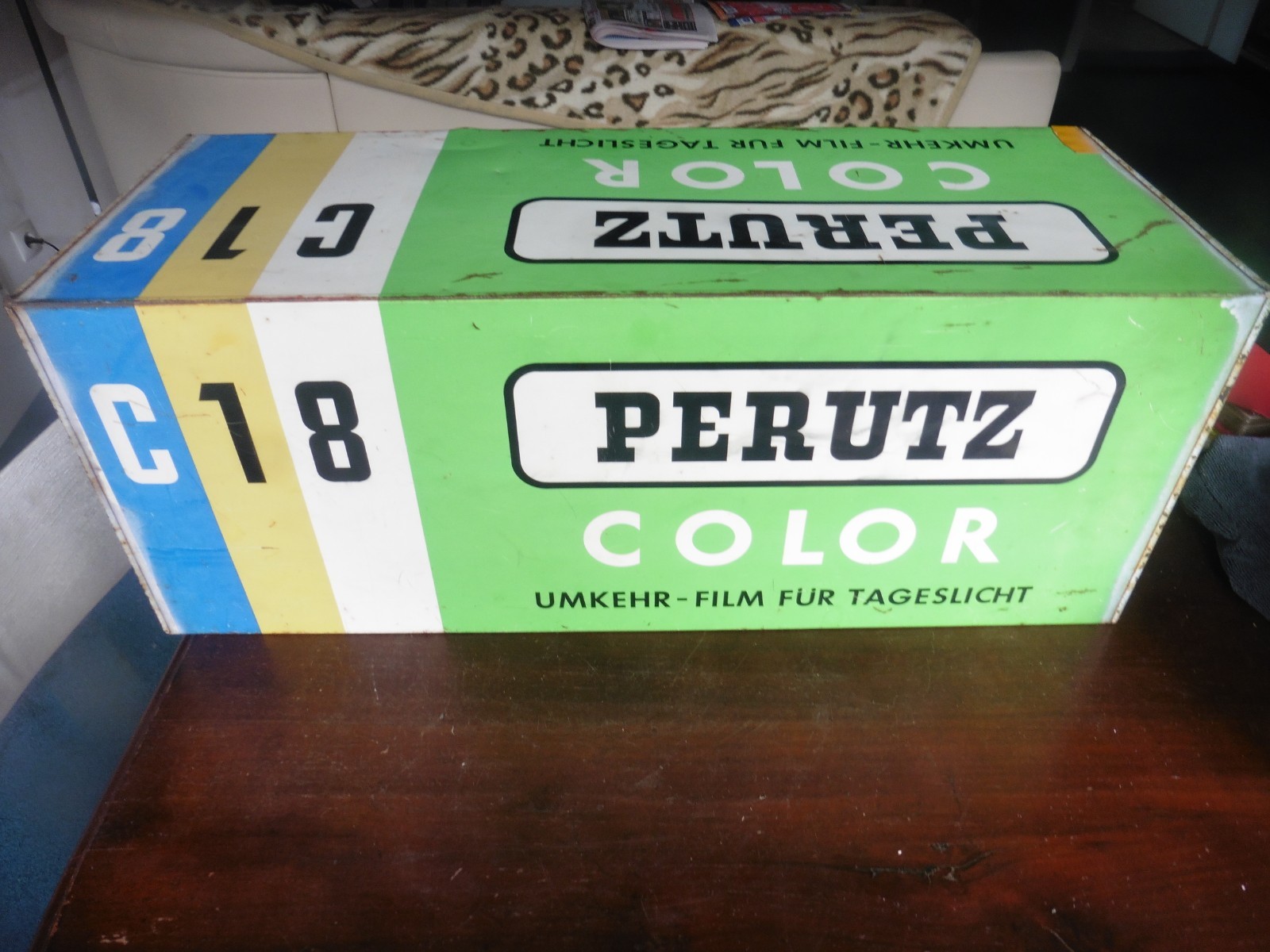 Perutz Color Werbewürfel Blech Perutz Oversized Film Box