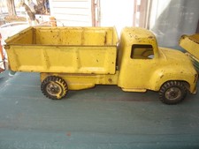 Vintage Buddy L YELLOW Pressed Steel Dump Truck Complete Rolling Toy