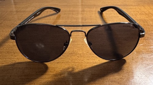 Tommy Hilfiger Benjamin MM OM186 Aviator Sunglasses Gunmetal & Black Frame Gray - Picture 2 of 11