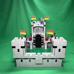 Vtg 1984 LEGO 6080 King's Castle w/ Box & Instructions