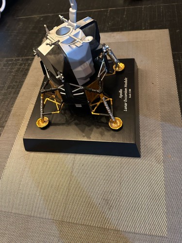 Apolo Lunar Excursión Module, Rare, Historic collectible. - Picture 3 of 3