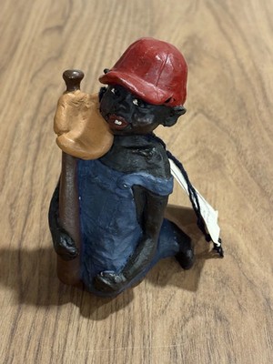 Margaret Crunkleton Folk Art Figurine Signed 1990 Hand Painted 4.5'' A3