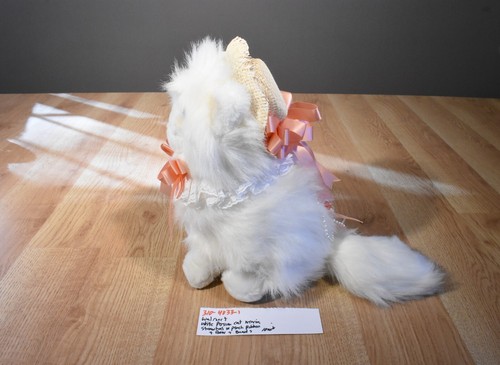 Wal-Mart White Persian Cat Plush with Blue Eyes(310-4033-1) - Picture 2 of 6