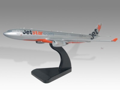 Airbus A330-200 Jetstar Desk Wood Airplane New Model Small Scale 1/200