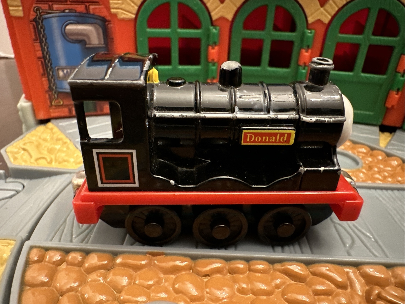 Picture 9 of 24
