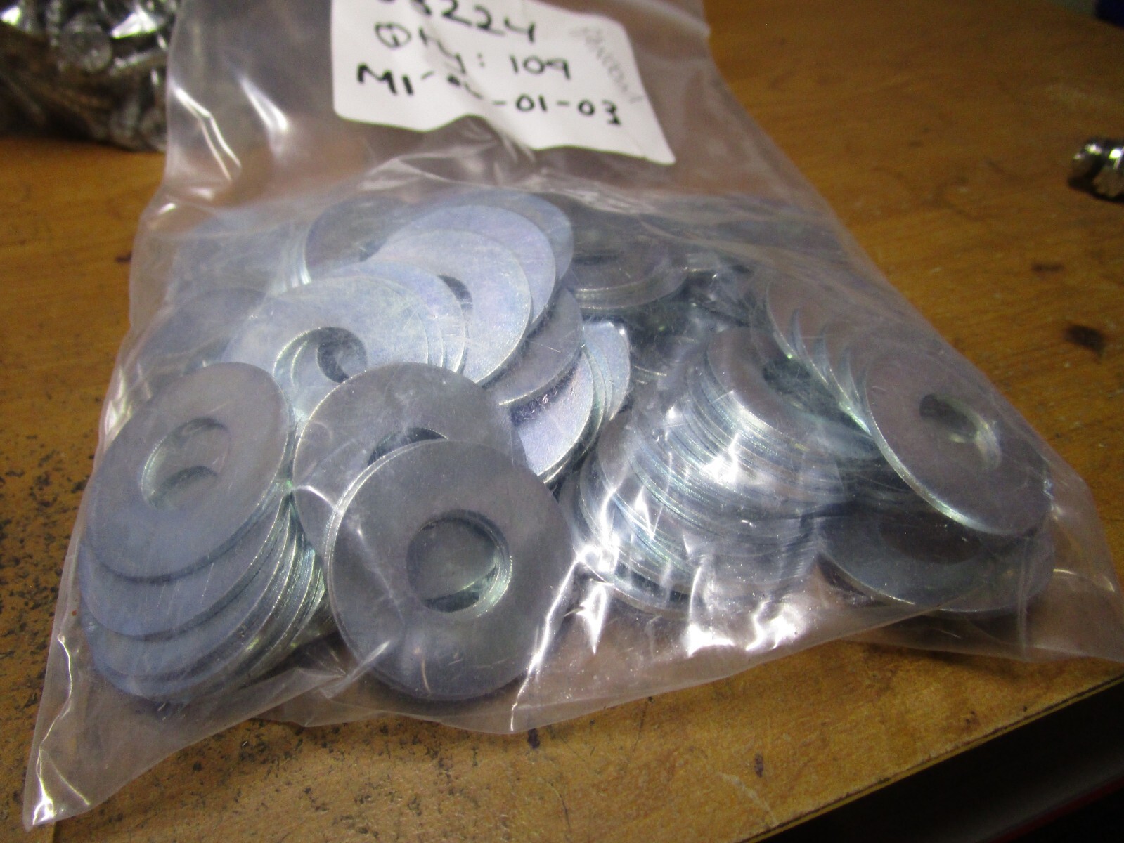 100-Pack Of 1/4" X 1-1/4" OD Extra Thick Zinc Plated Fender Washers 5 thumbnail image