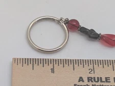 "Mom" gift plastic bead keychain