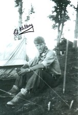 Genuine Hand Signed Edmund Hillary 10-8 photo Autograph