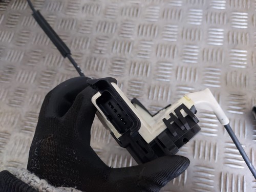 Serrure Fermeture Porte Avant Gauche - DS DS3 I (1) (A55) PHASE I (1) - Imagen 3 de 4