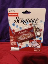 Scrabble Mini Travel Game Keychain  Magnetic NEW SEALED FAST SHIPPING 1999