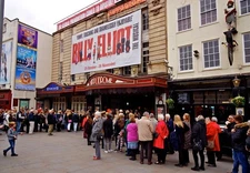 Photo A2 Bristol Hippodrome Bedminster Half-term crowds queue for a mati c2016