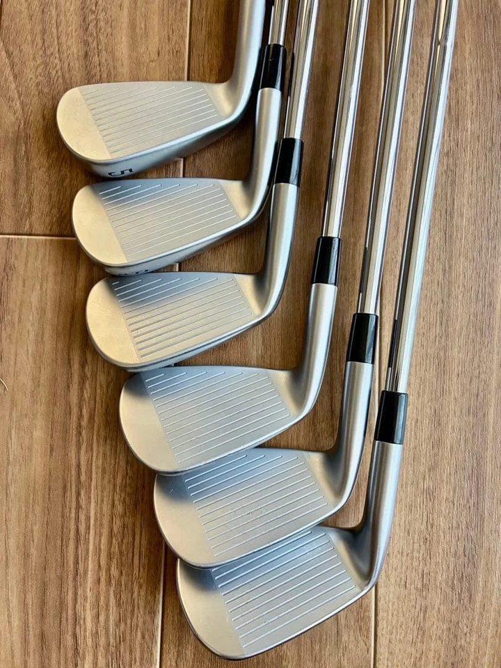 Mizuno JPX921 Hot Metal Pro Irons #5-9,Pw(6Clubs)/Dynamic Gold 105/FLex:Stiff - Image 2 of 4