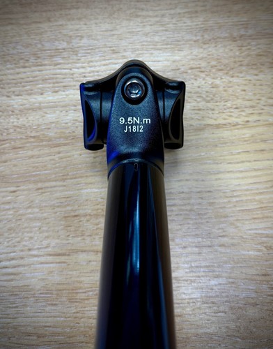 Kuota Carbon Seatpost 27.2" x 350mm (250g) 20mm setback - Picture 3 of 3