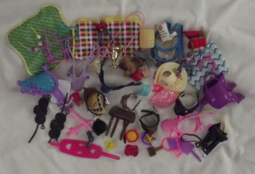 BARBIE PUPPE Pferdesattel & ZUBEHÖR SET