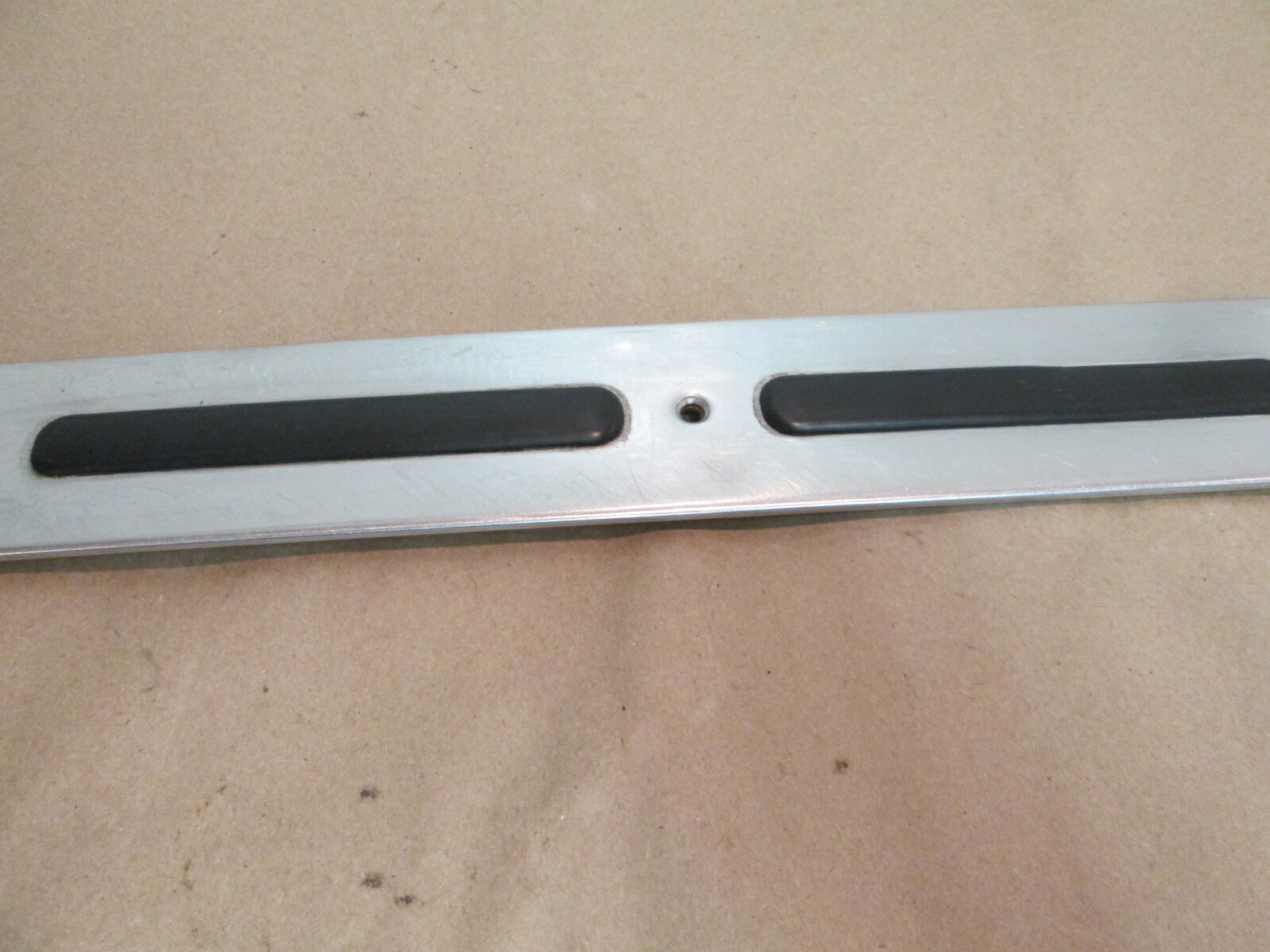 Rolls Royce Silver Shadow II 1980 - LH Front Door Chrome Sill Plate