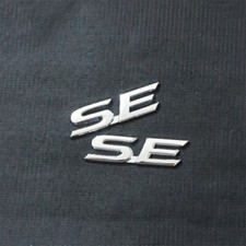 2x Chrome SE Silver Metal Emblem Badge Decal Sticker Motors Sport AWD Door Turbo