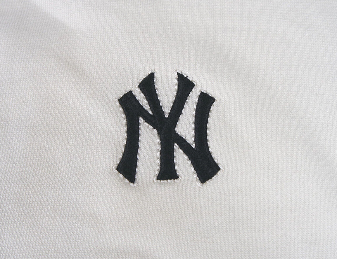 MLB NEW YORK YANKEES IVORY BASIC LOGO LONG SLEEVE SWEATSHIRT