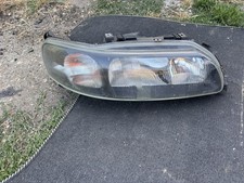 Volvo V70 Mk2 Headlight Headlamp O/S Driver Side Right Glass Lens 8693552