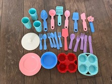 VTG Fisher Price Fun With Food Dishes Muffin Tins Utensils Cups Plate Lot 27 pc
