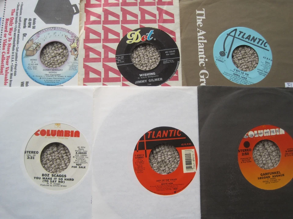 150+ Rock 45 RPM 7" Beatles Beach Boys Bowie CCR Bruce Springsteen Lynyrd Doors - Image 4 of 4