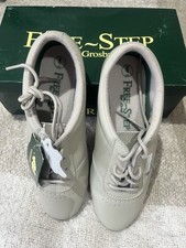Free-Step by Grosby Women's Stone Leather Lace-Up Shoes, Size 4 BNIB