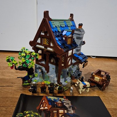 LEGO Medieval Blacksmith 21325 Ideas Castle Complete Set w/ Minifigures
