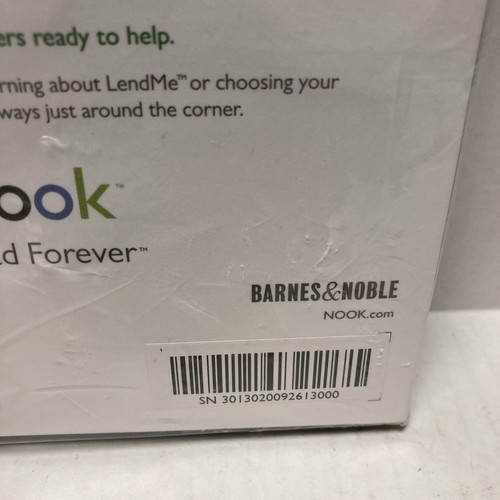 Barnes & Noble Nook Simple Touch eBook Reader Black 6” 2GB NEW Sealed. Bundle - Picture 6 of 10
