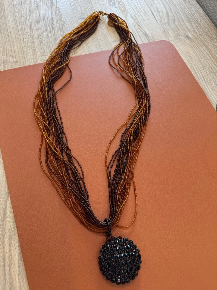 Collar Colgante María Calderara Ámbar y Vidrio Negro Cuentas con Caja Original Foto 2 de 4