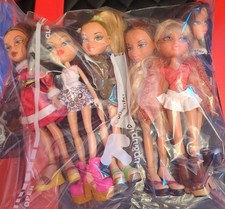 Lot of 6 vintage Bratz Dolls From 2001 and on MGA Entertainment Cloe lot 1 