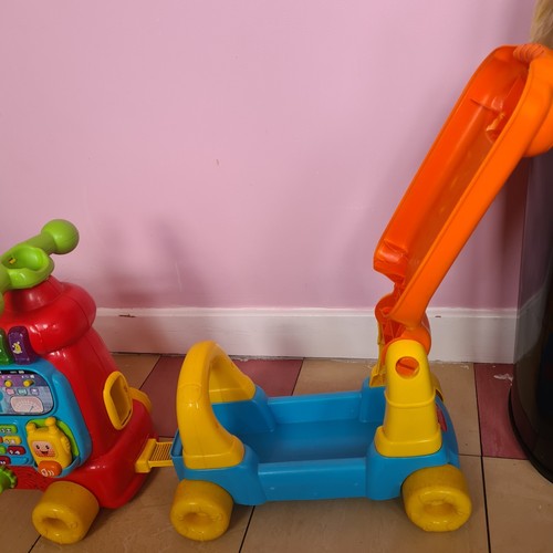 VTech Train 4-in-1 Baby Activity Toy w/ Light & Music Alphabet Letter Blocks Red - Picture 4 of 8