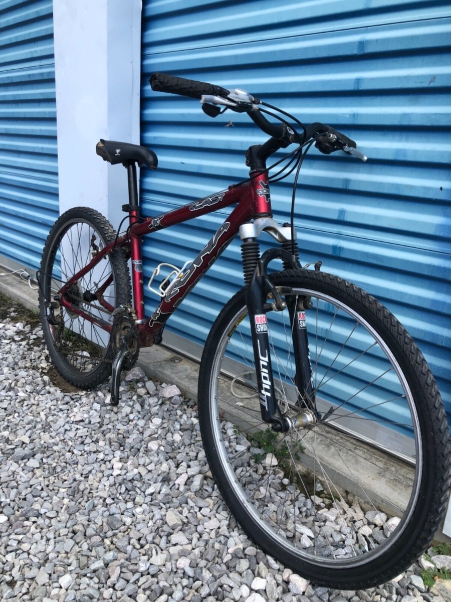 Kona Blast Mountain Bike- 16” Frame - Rockshox- 26” Wheel Kona Blast Mountain Bike- 16” Frame - Rockshox- 26” Wheel