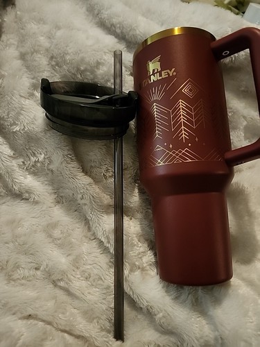 STANLEY CRANBERRY WINTERSCAPE QUENCHER H2.0 FLOWSTATE TUMBLER 40oz - Picture 5 of 10
