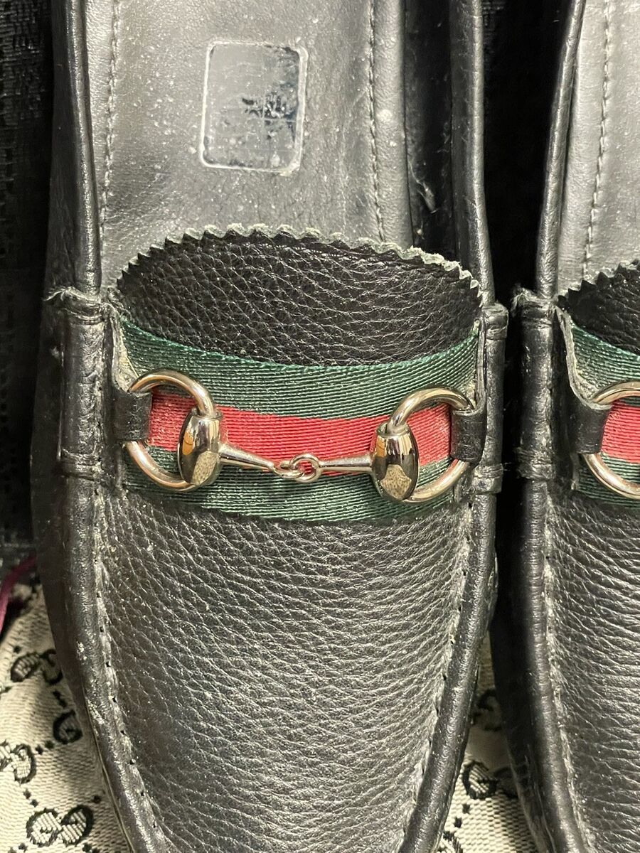 Woman's Gucci shoes size 38 Model # 263577 Black, (Green Woman's Gucci shoes size 38 Model # 263577 Black, (Green