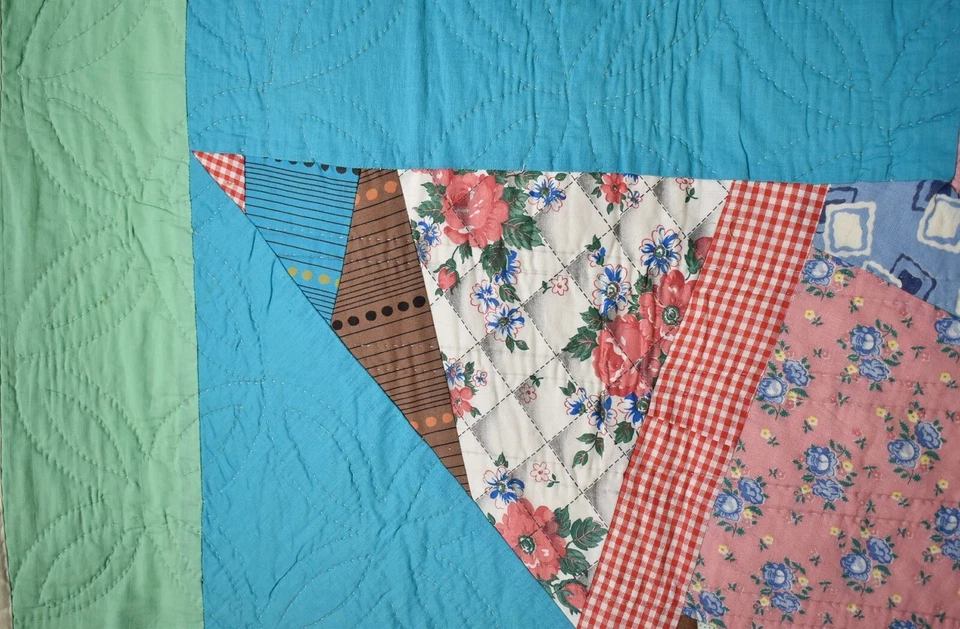 Colorful Vintage 40's Lone Star Antique Quilt, NICE BLUE BACKGROUND! - Image 4 of 4