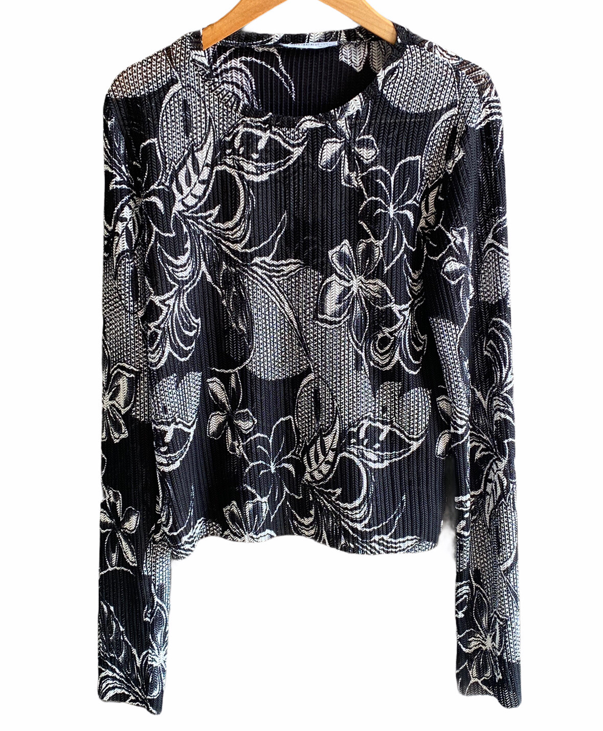 Zara Trafaluc Black White Floral Long Sleeve Top Size… Gem