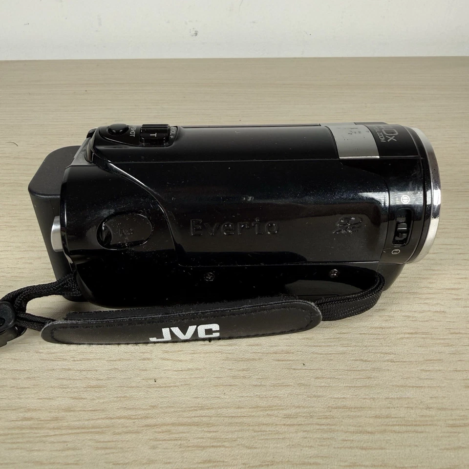 JVC Everio GZ-HM445BEK Handheld High Definition HDD Camcorder New Battery - Image 4 of 4
