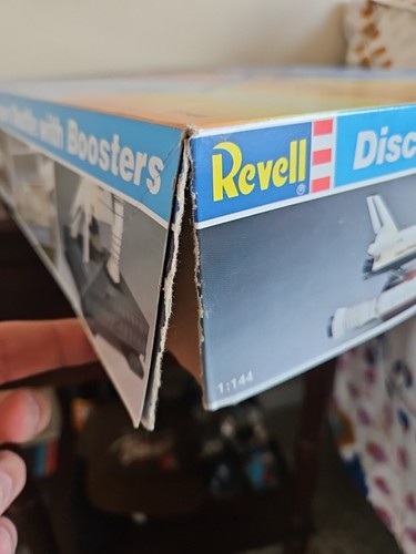 1988 Revell Discovery Space Shuttle with Boosters 1:144 Model Kit New Open Box - Picture 10 of 10