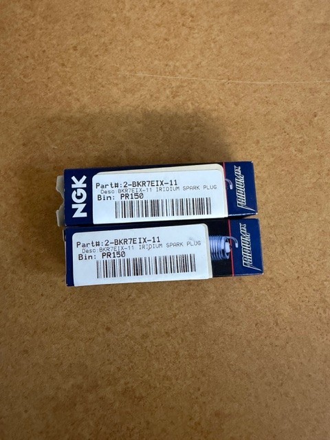 BKR7EIX-11 NGK IRIDIUM SPARK PLUG 2 PACK NOS