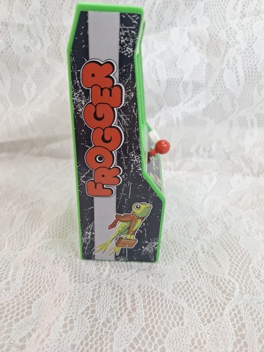 Konami Basic Fun Frogger Retro Handheld Mini Arcade Video Game TESTED! WORKS! - Picture 9 of 10