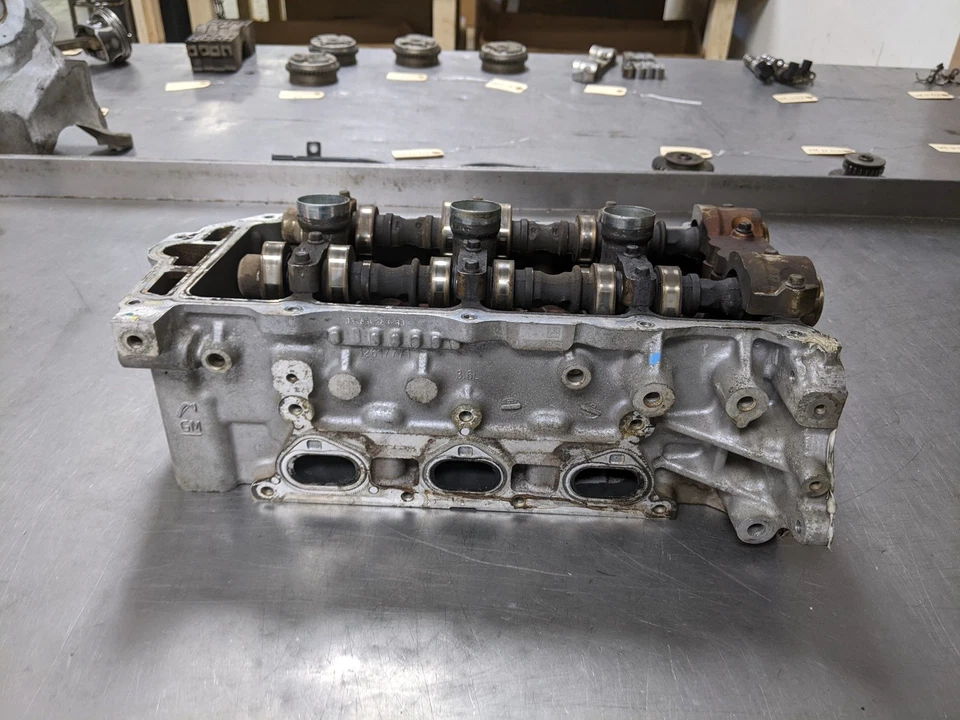 右缸盖适用于 09 - 11 GMC Acadia 3.6 12617771 AWD 后缸 — 第 3/4 张图片