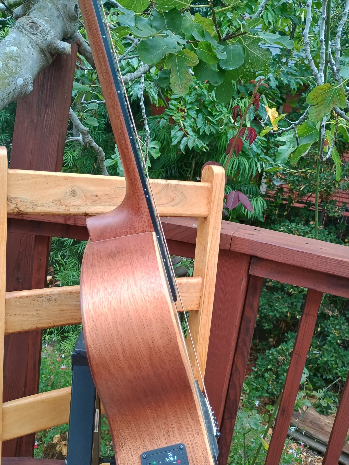 Chitarra acustica/elettrica AMI 000ME in ottime condizioni foto 6