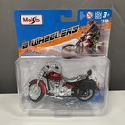 Maisto 2 Wheelers Yamaha Road Star Cruiser Red 1:18 Scale Diecast Motorcycle