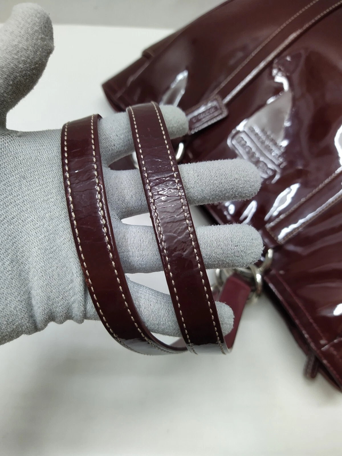 Borsa tote Coach Galaxy viola prugna in pelle verniciata tasca tunlock doppio manico