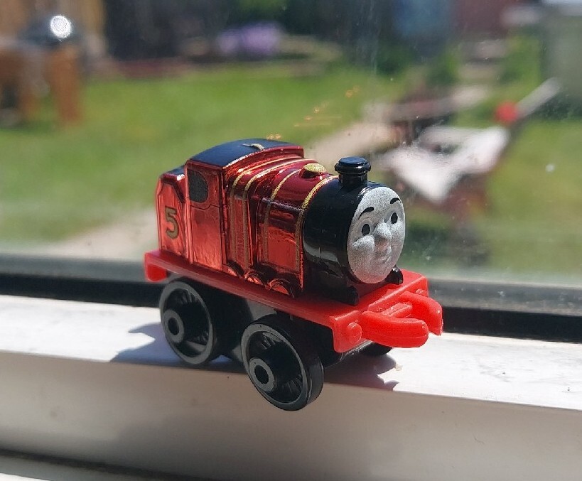 Thomas & Friends Metallic shiny Red James Mini Train | eBay
