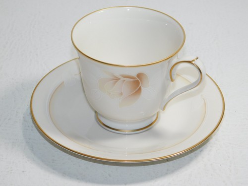 Noritake Ivory China Devotion Rose Cup & Saucer Sets - 7271 - Lot of 4 - Picture 2 of 6