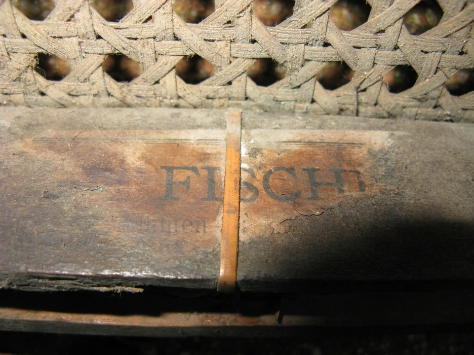 RARE! chaise de bistrot cannée Fishel - Photo 4/4